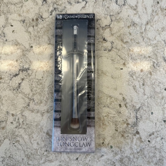 Urban Decay Games of Thrones Jon Snow Longclaw Eyeshadow Brush - Picture 1 of 7